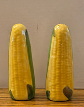 Load image into Gallery viewer, Vintage Salt &amp; Pepper shakers
