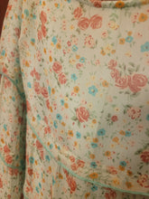 Load image into Gallery viewer, Floral Skirts
