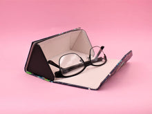 Load image into Gallery viewer, Succulent Terrarium Glasses Case – Cactus – Vegan Leather
