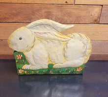 Load image into Gallery viewer, Folk art rabbit flower box
