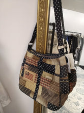 Load image into Gallery viewer, Patchwork purse

