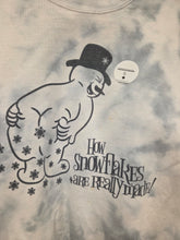 Load image into Gallery viewer, How Snowflakes are Made
